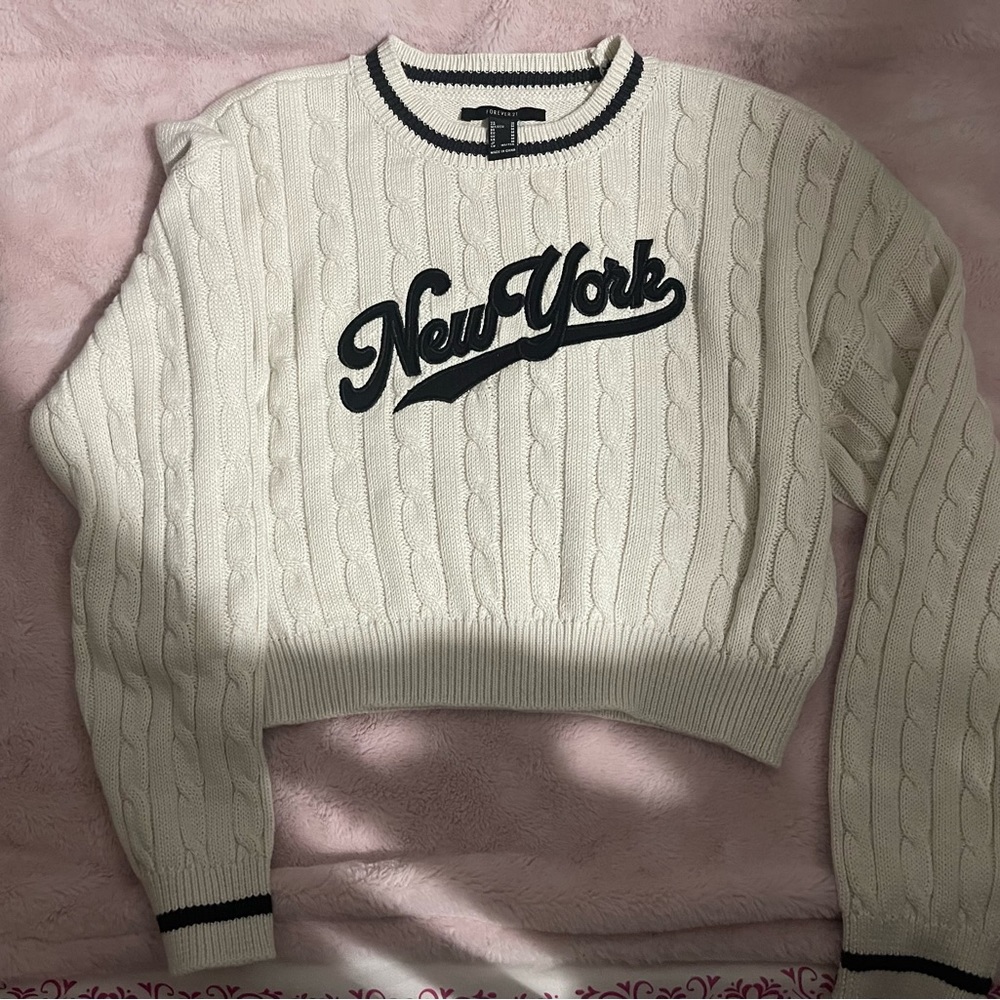 Sweater Forever 21 New York Graphic Size M
